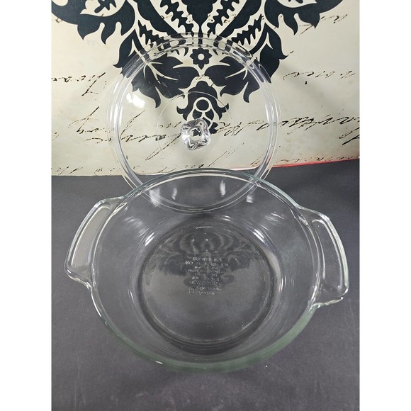 Vintage Anchor Hocking CLEAR 2 QT‎ 2 L Glass Baking Casserole Dish W/LID - Picture 1 of 3